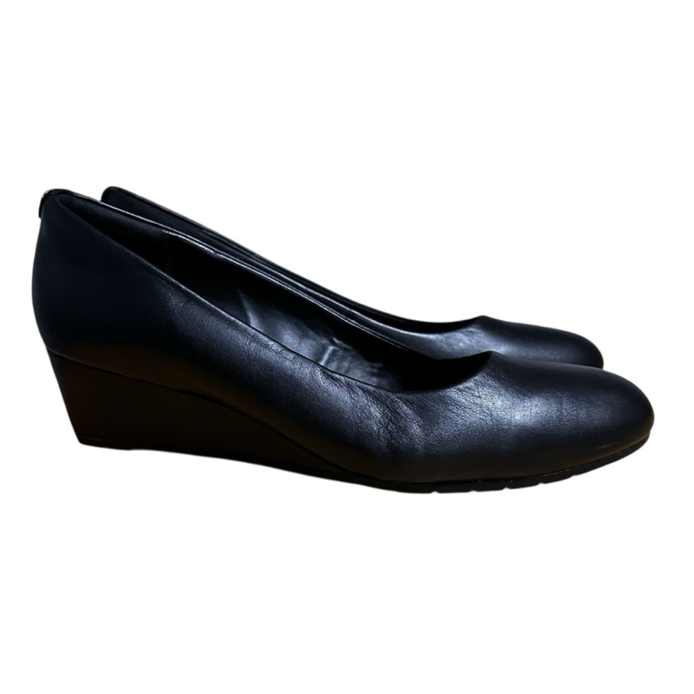 Clark’s Black Wedge Pump Heel Shoe Size 8 Comfort Office Career Basic